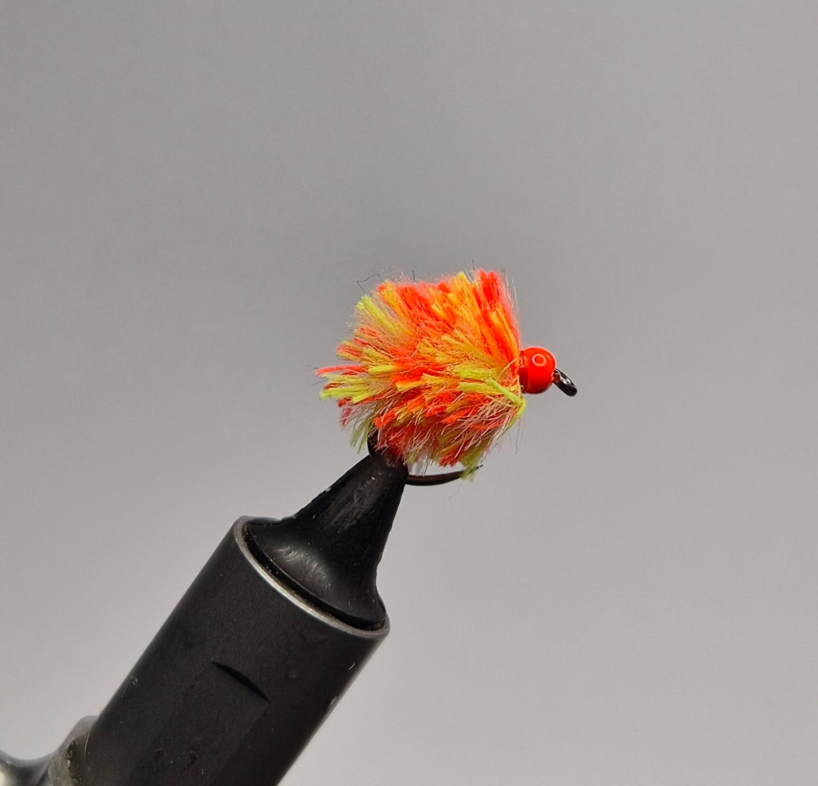 Glow in the dark Tiger Blend Egg Fly Barbless.