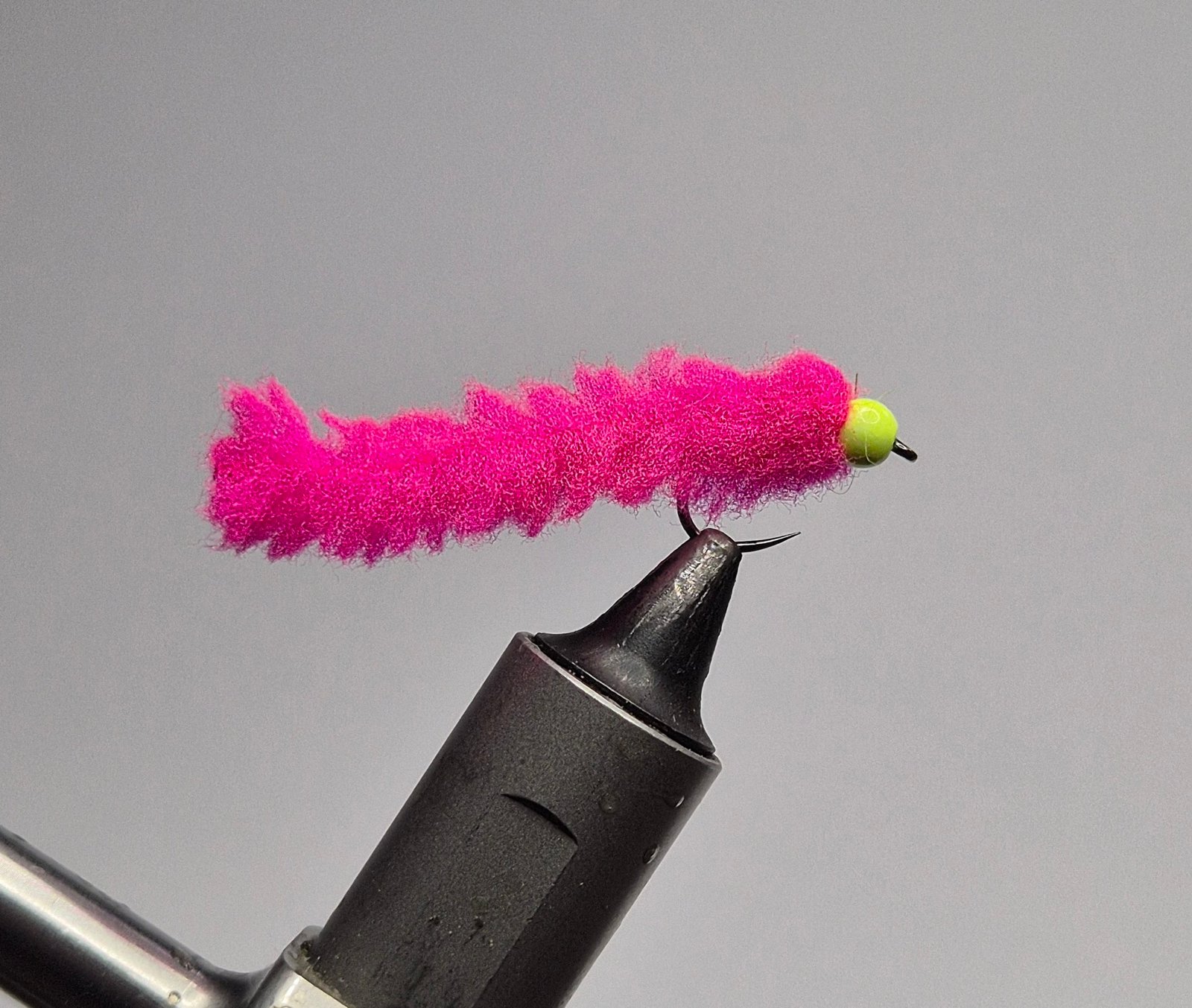 Hot Pink Egg Worm Barbless.