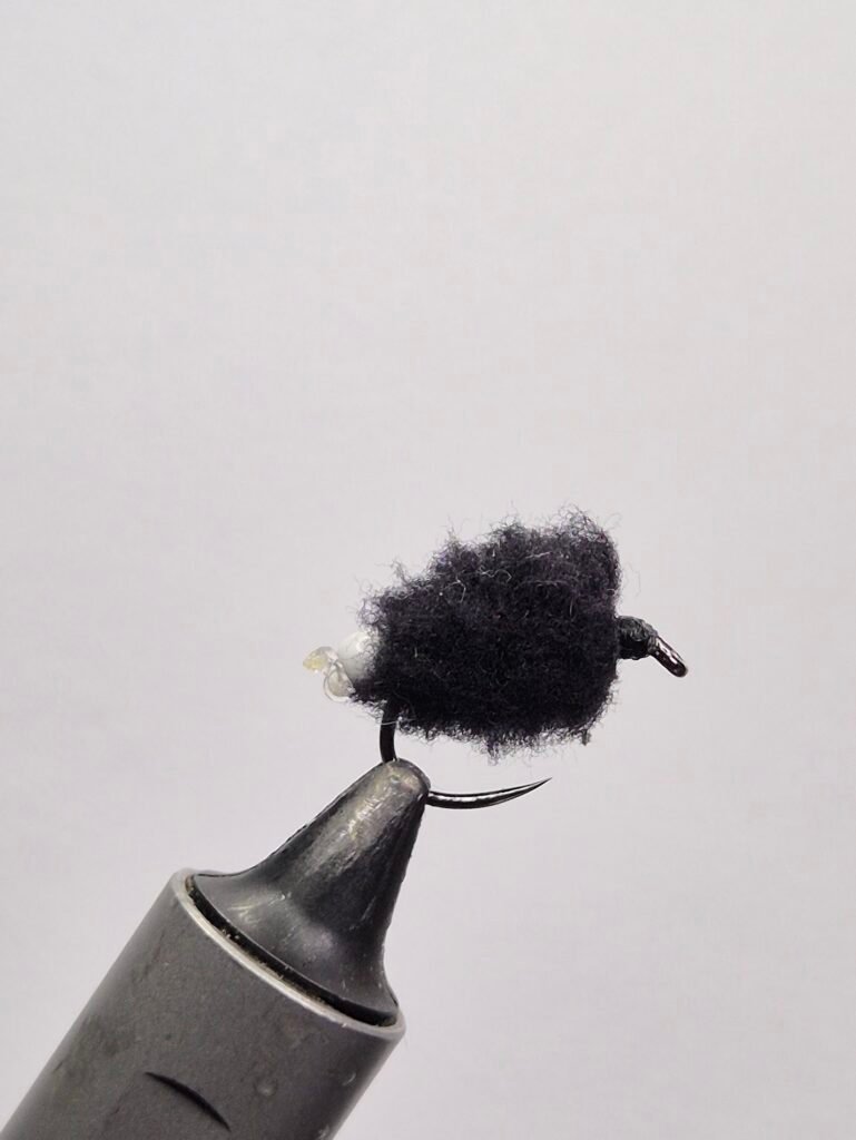 Black/White Egg-Laying Egg Fly barbless.